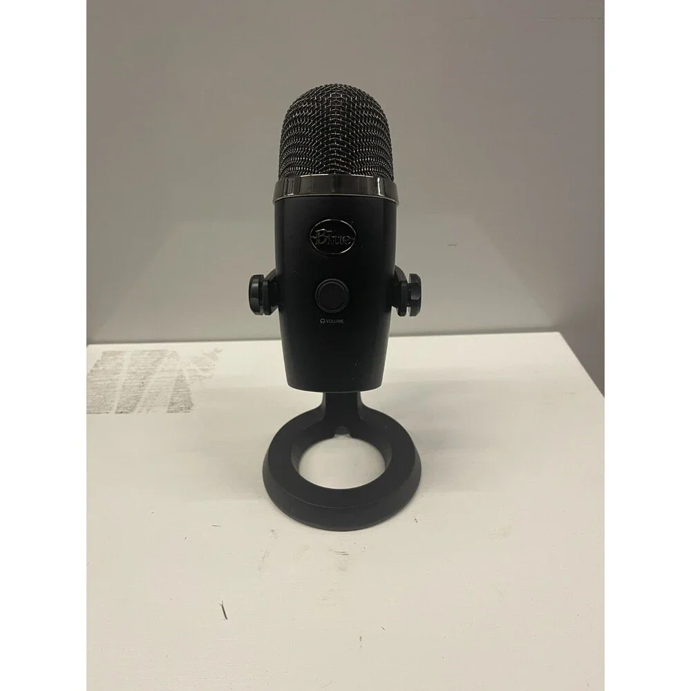 Logitech Creators Blue Yeti USB Microphone - Black